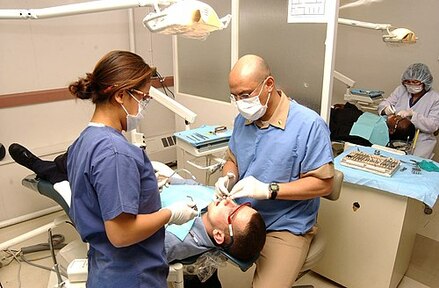 歯科医師の画像