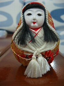 日本人形の画像