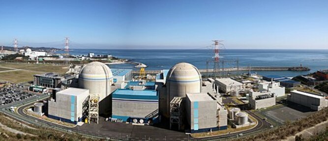 原子力発電所の画像